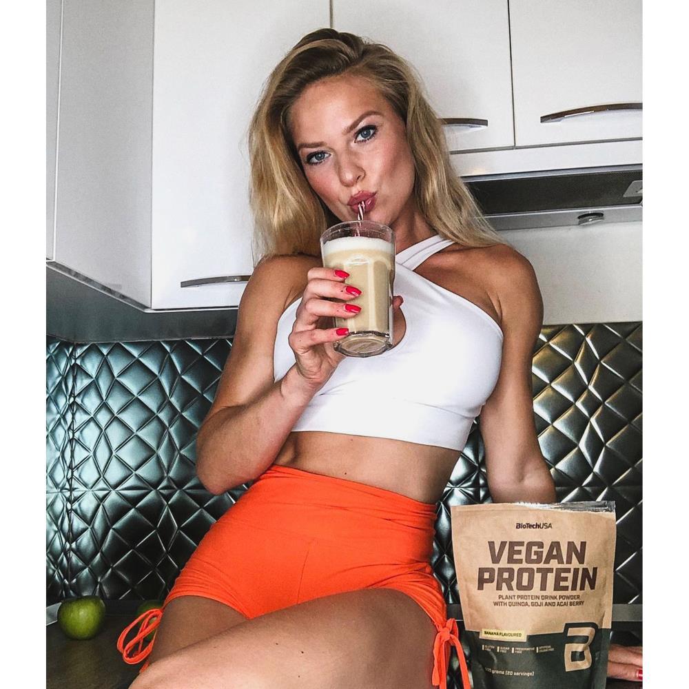 Vegan Protein Banana BioTech USA 500g